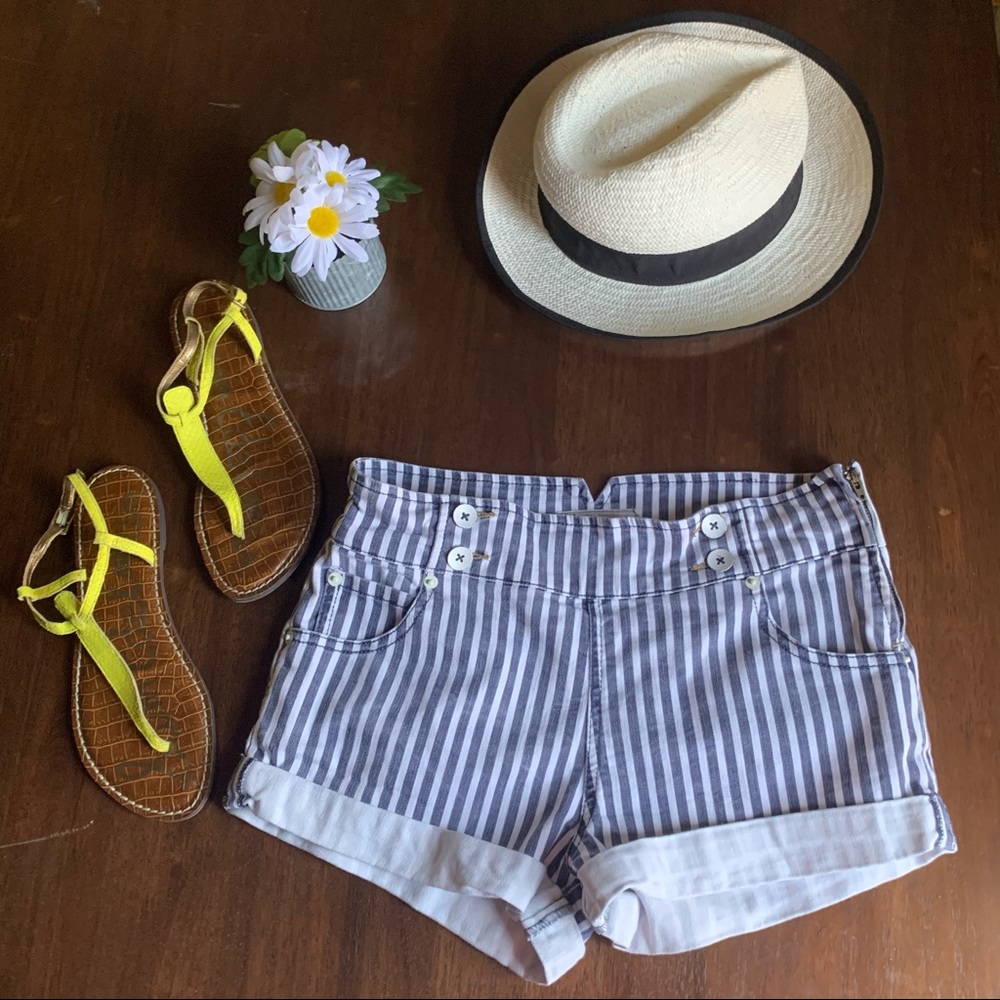 Sam Edelman Gigi T-Strap Yellow Flat Sandals Size 8
